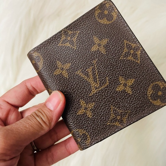 louis vuitton mens wallet authentic